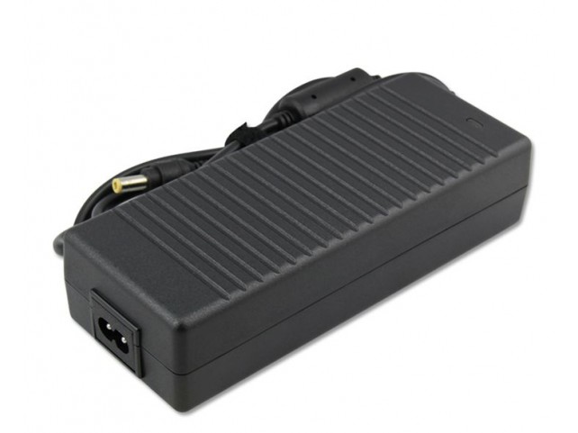 CoreParts Power Adapter for Acer  135W 19V 7.1A Plug:5.5*2.5