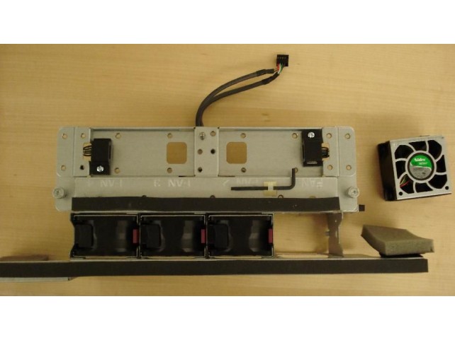 Hewlett Packard Enterprise Hot-plug fan assembly - 60  x x Refurbished x x