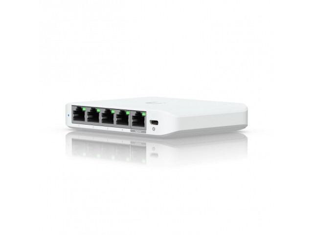 Ubiquiti USW-FLEX-2.5G-5 Compact 5-port 2.5G switch  that can be powered with PoE